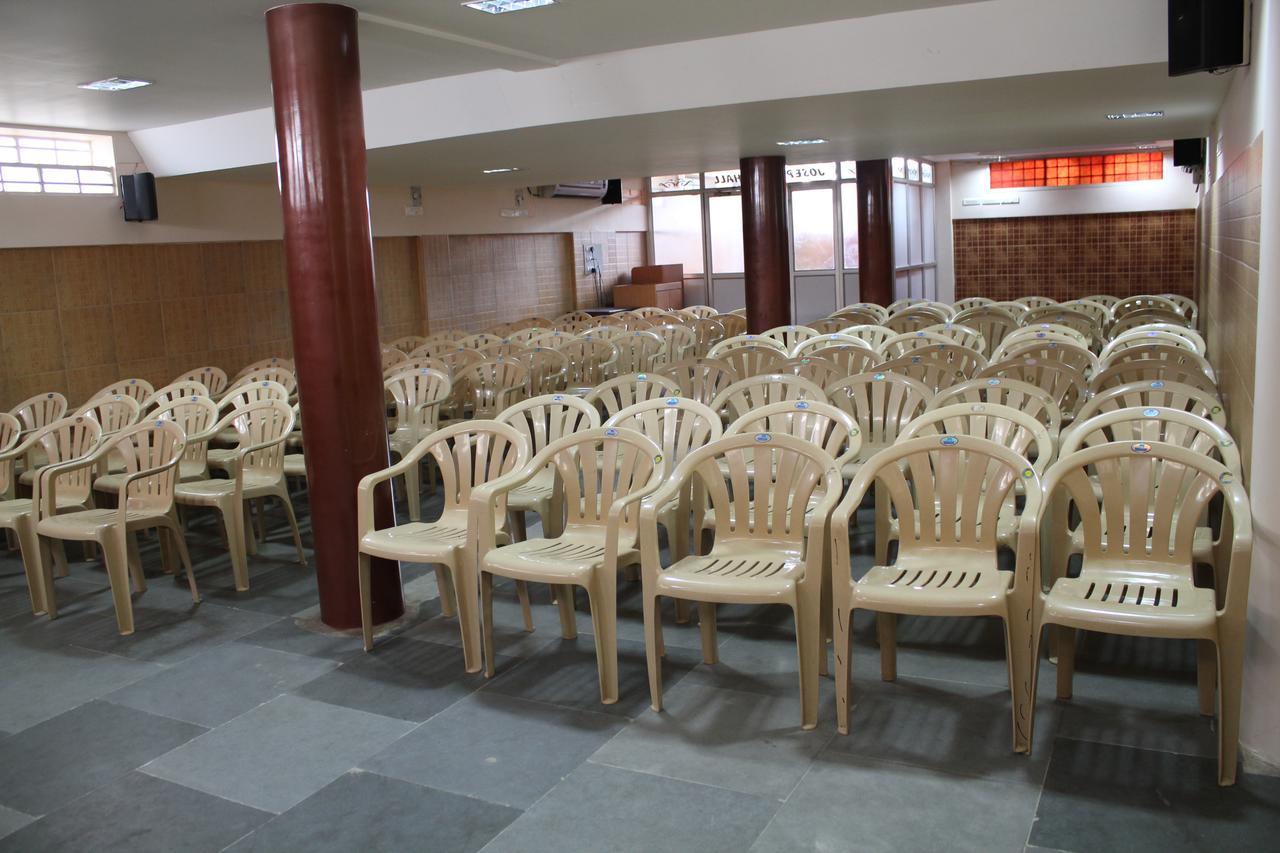 Hotel Victoriyah Thanjavur Dış mekan fotoğraf