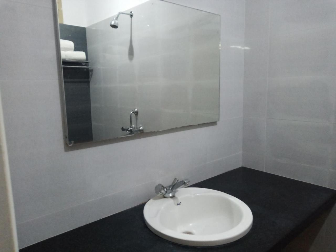 Hotel Victoriyah Thanjavur Dış mekan fotoğraf